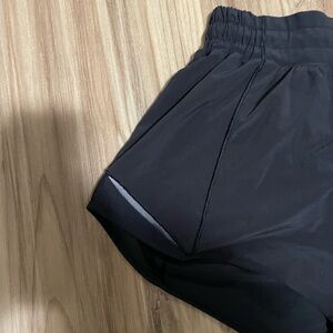 lululemon hotty hots